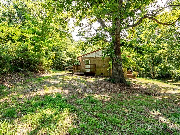 123 Rosewood Street, 67890 Platinum Town