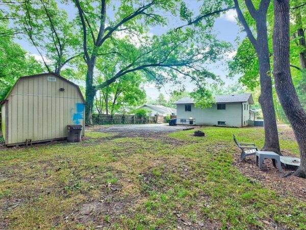 127 Lavender Lane, 68421 Lead City