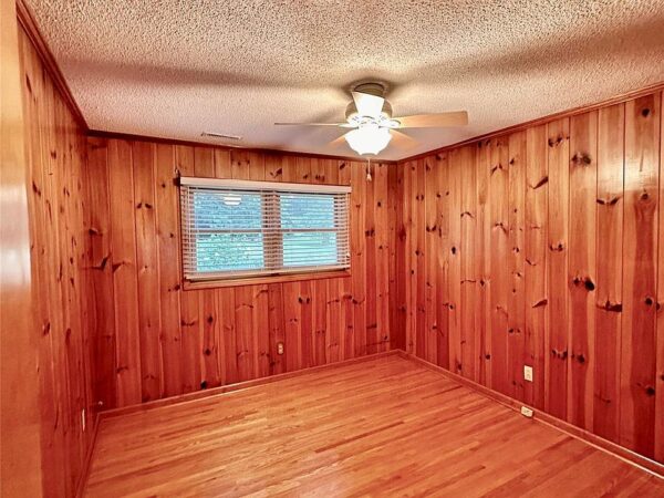 19 Xenon St, 84753 Steel City