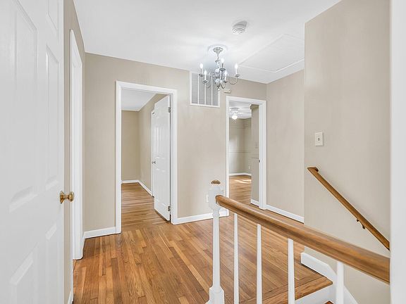 57 Lilac Lane, 29481 Lead Town