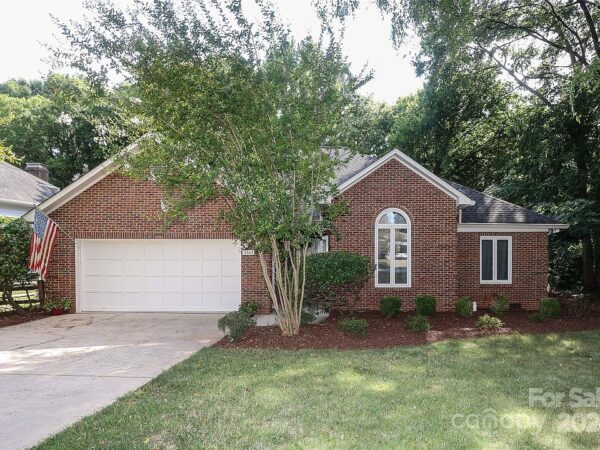 45 Yellowwood Street, 23847 Gold Town