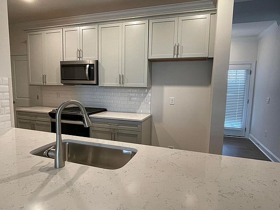 98 Norway Maple, 24680 Nickel Town