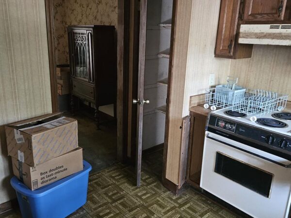 42 Oak Street, 75931 Silver City
