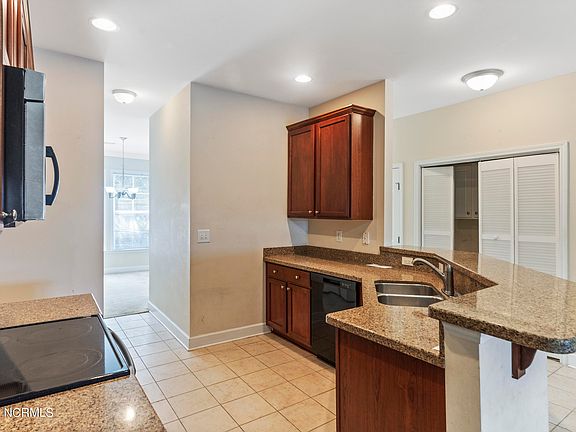 152 Oak Street, 49328 Silver City