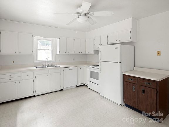 56 Maple Street, 97453 Copper Town