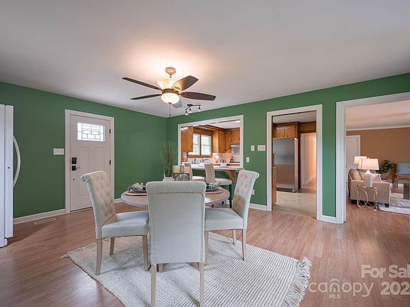 89 Ivy Lane, 45321 Iron Town
