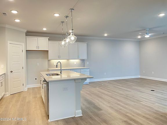 27 Fir Street, 56392 Copper City