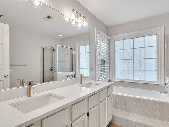 88 Nectarine Street, 48215 Nickel Town