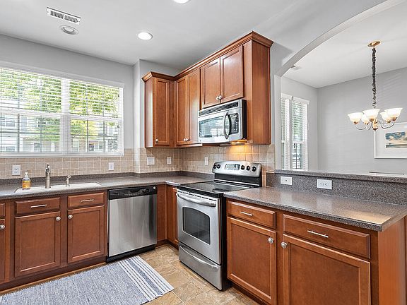87 Tulip Avenue, 32956 Tin Town