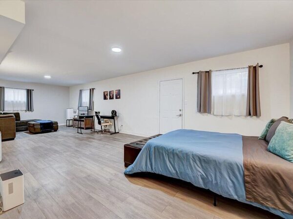 127 Lavender Lane, 68421 Lead City