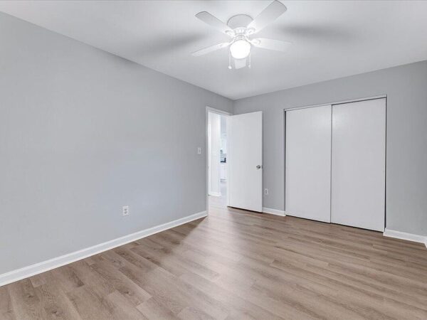 142 Quartz Street, 62954 Nickel City