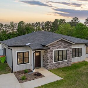22 Oak Street, 31425 Silver City