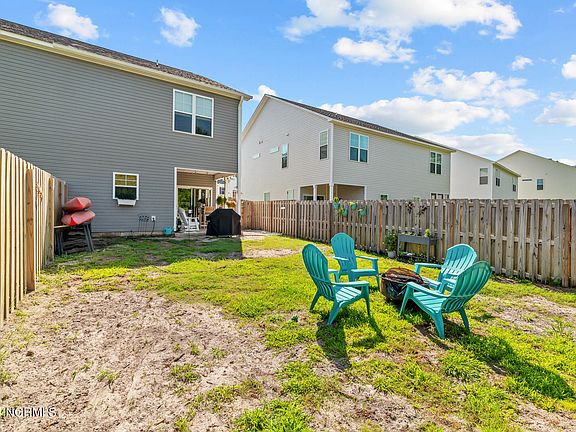 47 Greenbriar Lane, 63849 Gold City