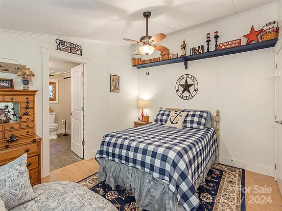 52 Nectarine Street, 89475 Nickel Town