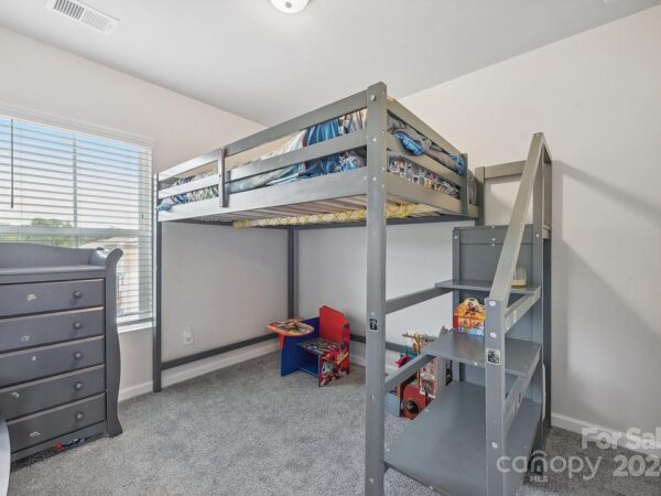 23 Zinnia Street, 67890 Platinum City