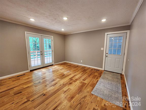 72 Fir Street, 48392 Silver City