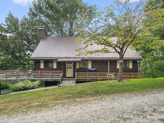 45 Kingfisher Road, 82734 Krypton City