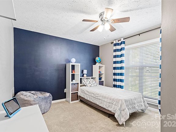73 Dahlia Street, 48216 Copper City