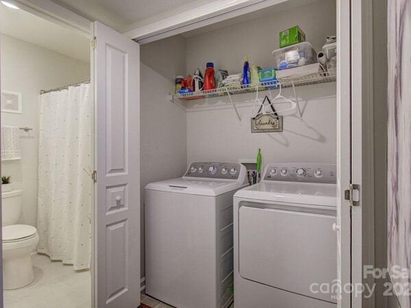 27 Jasmine St, 37492 Iron City