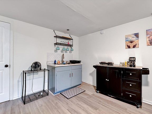 127 Lavender Lane, 68421 Lead City
