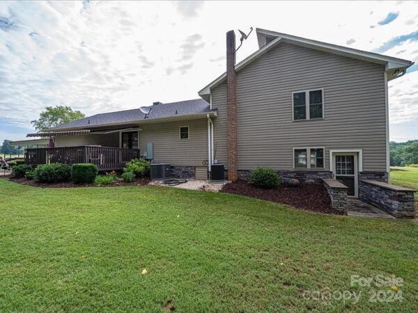 23 Fir Street, 86753 Iron Town