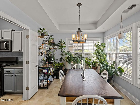 19 Lavender St, 58264 Lead Town