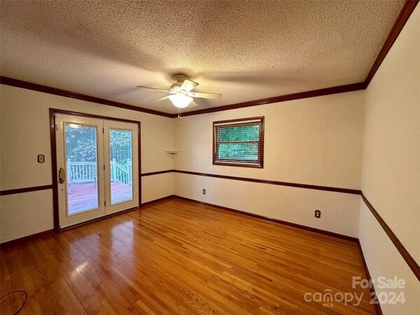 19 Xenon St, 84753 Steel City
