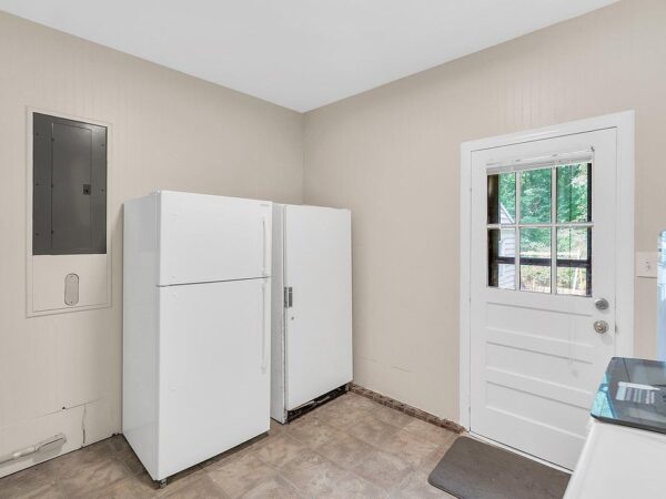 57 Lilac Lane, 29481 Lead Town