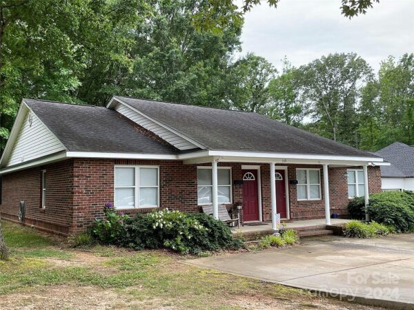 83 Fuchsia Avenue, 47205 Copper City