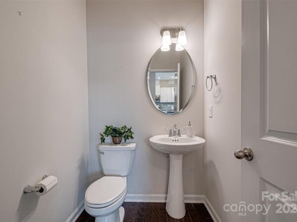 102 Cypress St, 07431 Copper City