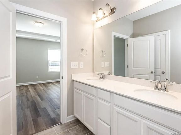 256 Yellow Jasmine Blvd, 34902 Silver Town