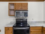 56 Goldcrest Avenue, 32415 Silver Town