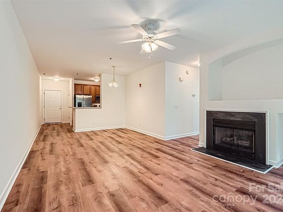 142 Silver Street, 65794 Steel Town