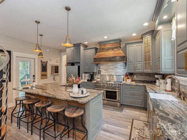 52 Nectarine Street, 89475 Nickel Town