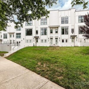 142 Quince St, 37562 Quartz Town