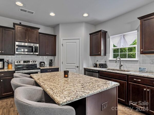 243 Cherry Blossom Avenue, 90742 Copperville