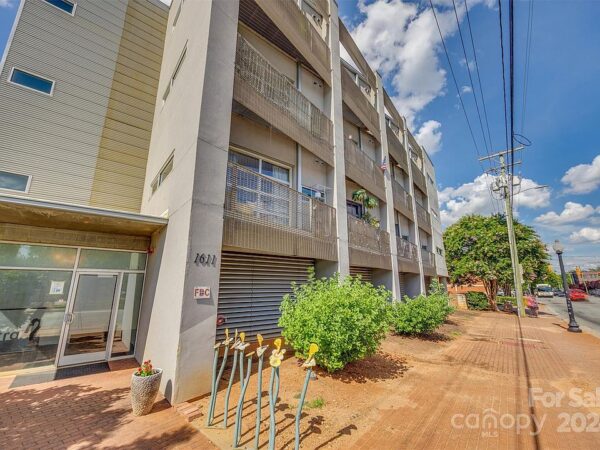 72 Cedar Street, 54932 Copper City