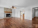 17 Aspen Avenue, 90210 Silver City