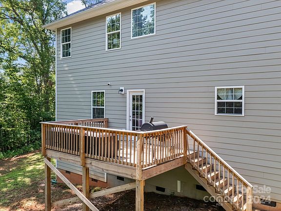 243 Cherry Blossom Avenue, 90742 Copperville