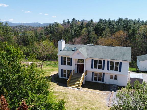 27 Kalmia Street, 47516 Nickel Town