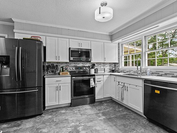 23 Nutmeg St, 48921 Nickel Town