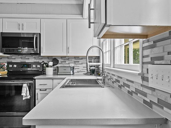23 Nutmeg St, 48921 Nickel Town