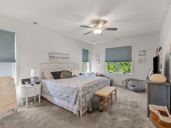 47 Greenbriar Lane, 63849 Gold City