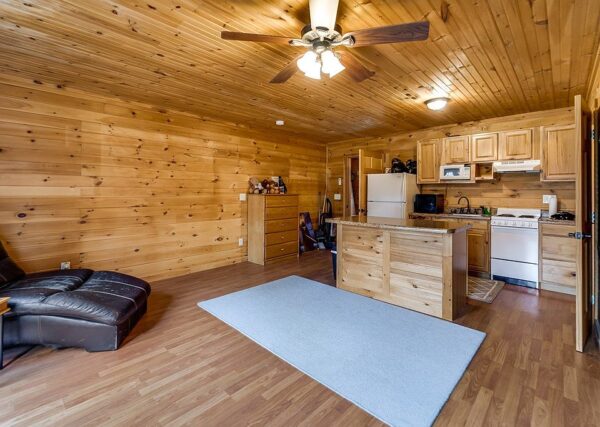 102 Violet Street, 48572 Vanadium City