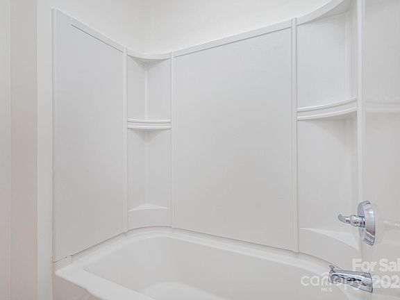 72 Green Tree, 34829 Gold Town