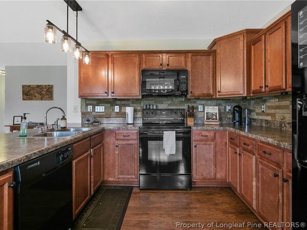 172 Maple Street, 43820 Silver Town
