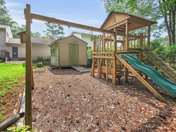 57 Lilac Lane, 29481 Lead Town
