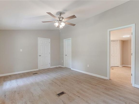 189 Zinnia, 56473 Zincville