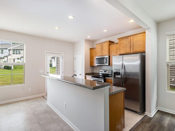 123 Oak Street, 67890 Copper Town