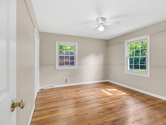 57 Lilac Lane, 29481 Lead Town